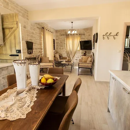 Kornaros Villa Kalamaki (Heraklion)